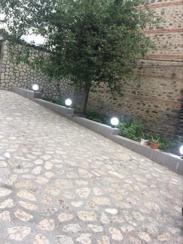 Guesthouse Raisa クヴァレリ エクステリア 写真