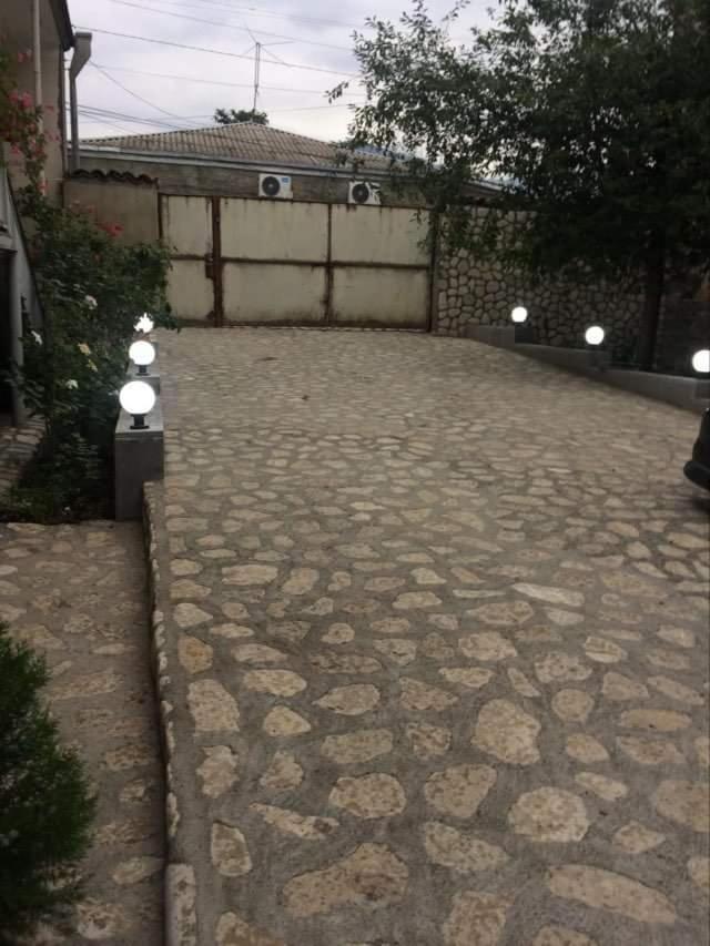 Guesthouse Raisa クヴァレリ エクステリア 写真