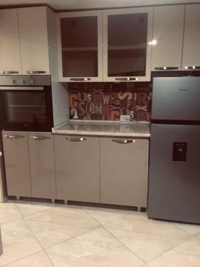 Guesthouse Raisa クヴァレリ エクステリア 写真