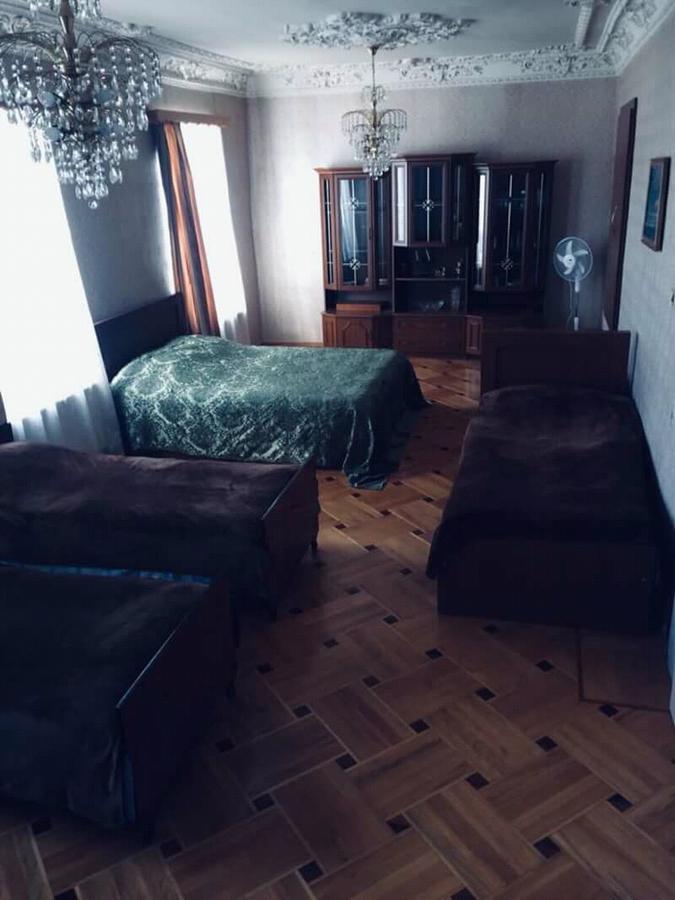 Guesthouse Raisa クヴァレリ エクステリア 写真